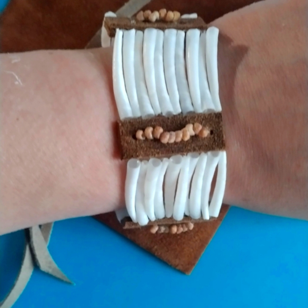 Native American Dentalium Shell Bracelet * Native Made - Picture 3 of 7